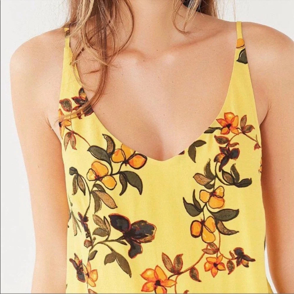 URBAN OUTFITTERS Zoe yellow floral mini dress - Picture 2 of 5